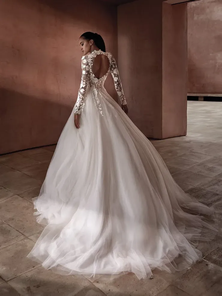white lace open back puffy tulle garden wedding dress