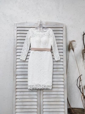 white lace sleeved short dress white lace sleeved short dress