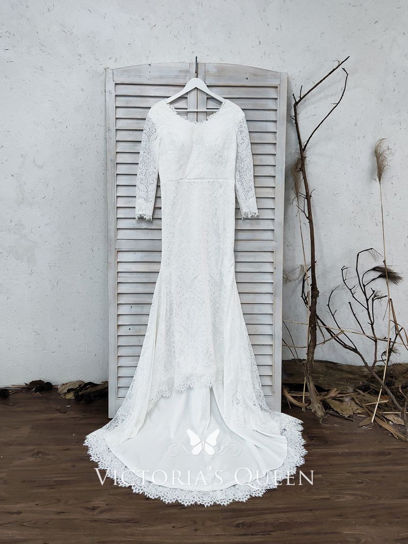 long sleeve white lace scalloped wedding dress