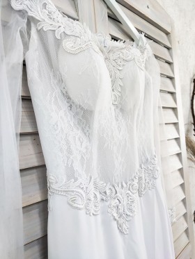 white lace and tulle wedding dress