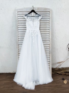 floral lace appliqued white long romantic wedding gown floral lace appliqued white long romantic wedding gown