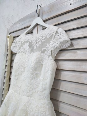 illusion ivory lace neckline illusion ivory lace neckline