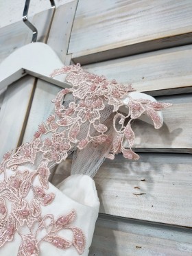 pearl pink lace appliques