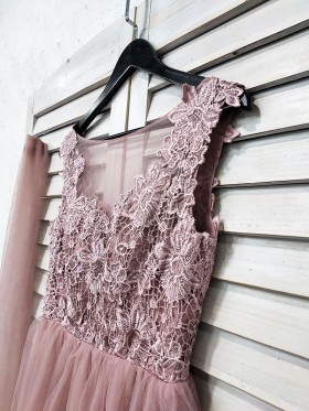 jagged mauve lace dress jagged mauve lace dress