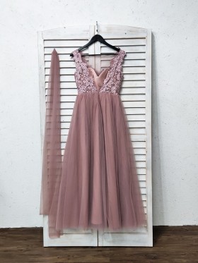 mauve lace and tulle A line long bridesmaid dress mauve lace and tulle A line long bridesmaid dress