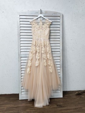 lace and tulle cap sleeve long wedding dress