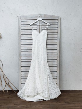 mermaid lace wedding gown