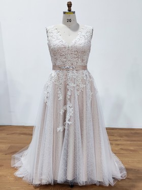 delicate lace and mesh overlay nude inner wedding dress