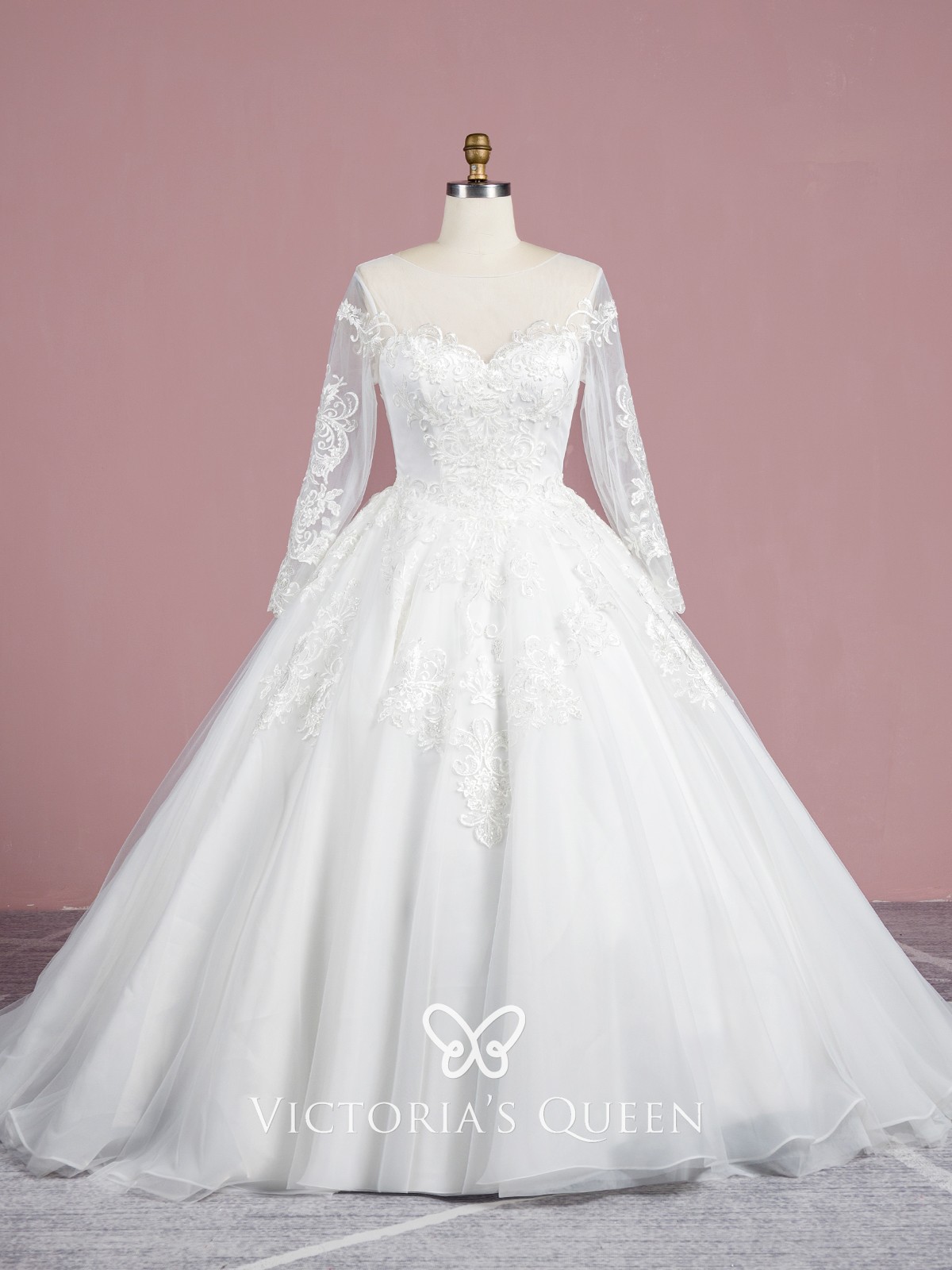 classic ivory lace and tulle long sleeve wedding ball gown
