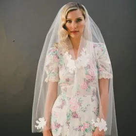 wedding lace appliqued veil fingertip length raw cut bridal veil