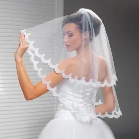 short wedding veil two tier elbow length veil scalloped lace edge