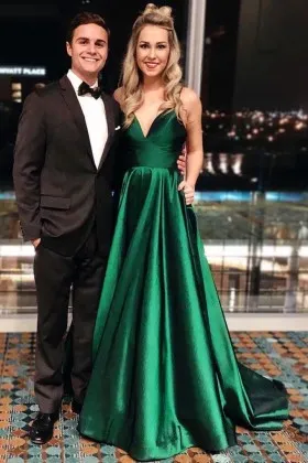 Shiny emerald green satin V neck with spaghetti straps prom dress with pockets