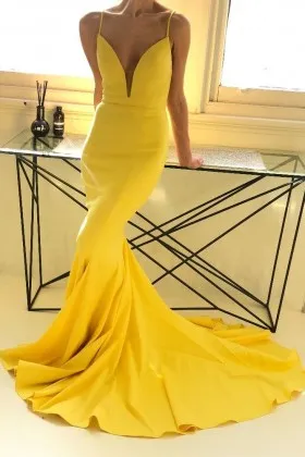 Daisy yellow plunging neckline mermaid prom dress