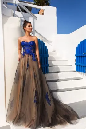 strapless sweetheart royal lace appliqued champagne and black tulle long prom dress