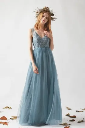 dusty blue lace tulle v neck sleeveless bridesmaid dress