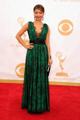 black lace appliqued green celebrity v neck evening prom dress Sarah Hyland Emmys 2013
