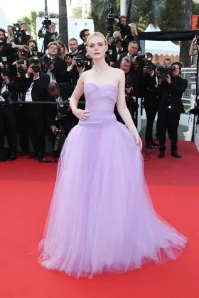 lavender tulle strapless sweetheart prom dress Elle Fanning Cannes 2017 red carpet