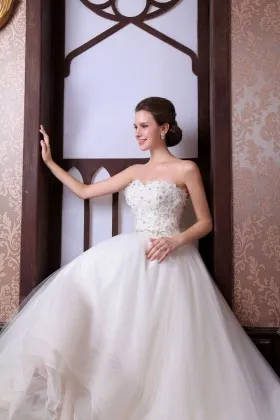 Cute modern beaded floral sweetheart white organza wedding ball gown