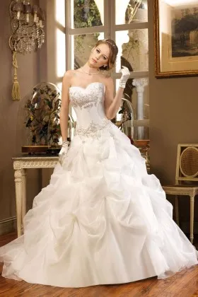 Luxury embroidered strapless sweetheart white pick up wedding ball gown