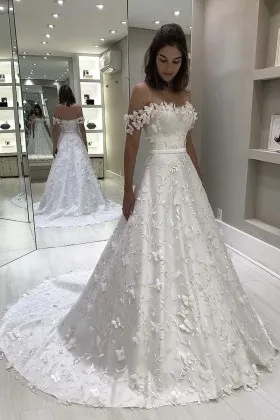 Romantic Butterflies Leaves Appliqued Wedding Gown