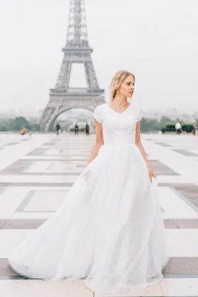 V Neck Cap Sleeve Lace Simple Outdoor Wedding Dress