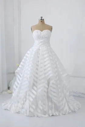 Unique Stripes Tulle Strapless Sweetheart Wedding Gown