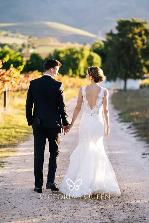 Sleeveless Ivory Lace Mermaid Fall Rustic Wedding Dress - VQ