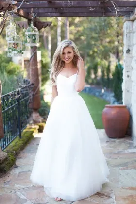 Spaghetti Straps White Tulle Spring Simple Wedding Dress