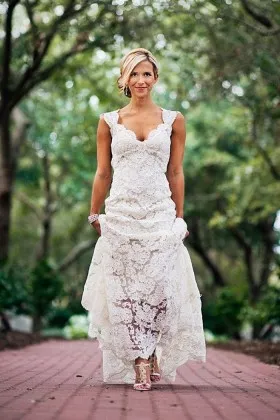 Vintage Scalloped Lace Cap Sleeve Long Wedding Dress