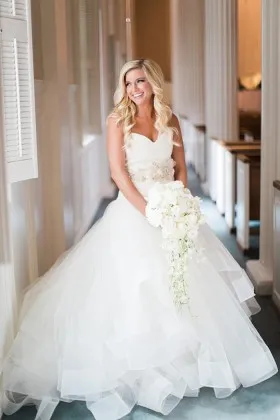 strapless V neck flounced tulle princess wedding gown