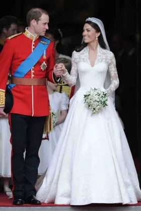 Kate Middleton royal vintage ivory lace long sleeve princess wedding gown