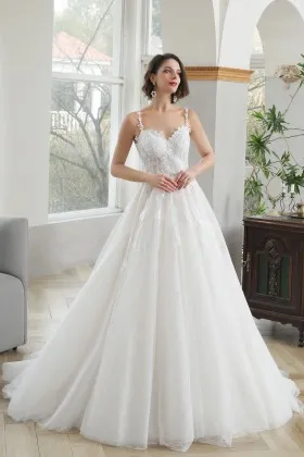 Traditional ivory lace tulle and satin puffy bridal dress