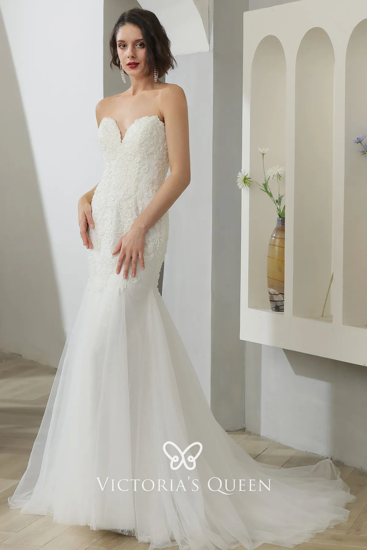 Beautiful Long Strapless Tulle Mermaid Wedding Dresses With Embroidery