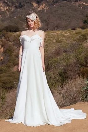 Beautiful ruffled white chiffon halter strap floor length A line wedding dress