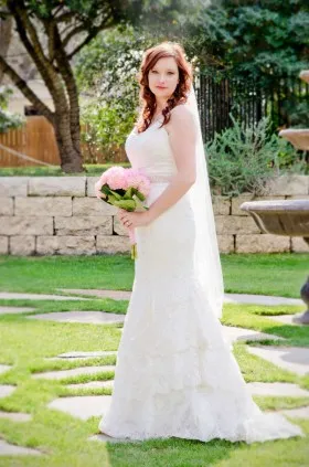 Classic scalloped V neck tiered mermaid ivory lace long wedding gown