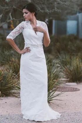 Vintage off white scalloped lace half sleeve floor length sheath wedding dress