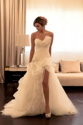 Asymmetrical ruffled slit strapless dropped waist fashion wedding dress