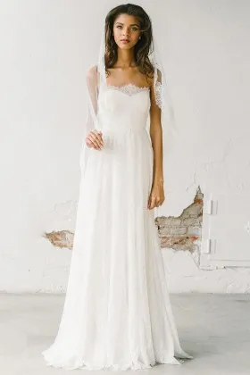 elegant scalloped strapless sweetheart white lace floor length A line wedding dress