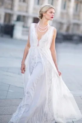 scalloped plunging v neckline light blue chiffon and lace modern A line wedding dress