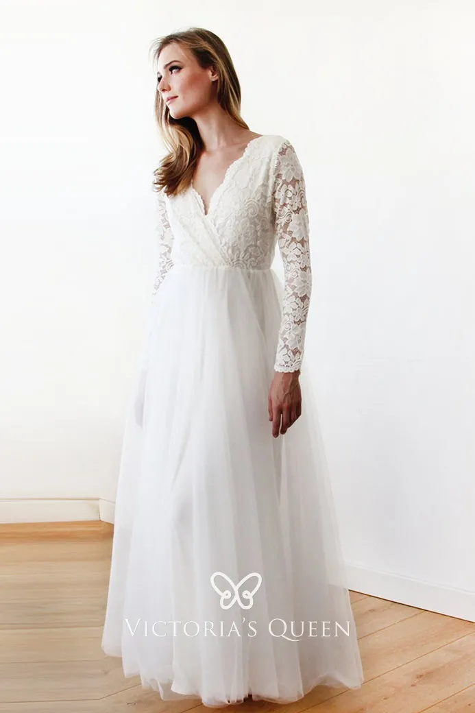 long sleeve vintage ivory lace and tulle wedding dress