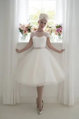 perfect polka dot tulle illusion cap sleeve vintage knee length wedding dress