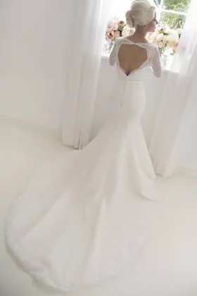sophisticated lace and tulle keyhole back mermaid 34 length sleeve wedding dress