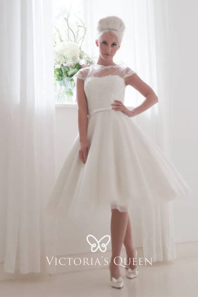 1950s vintage ivory tulle and lace short wedding dress illusion neckline and cap sleeves
