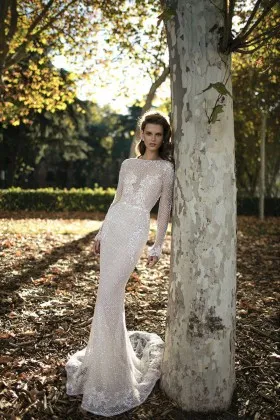 Luxury rhombus beaded backless long sleeve ivory bridal gown