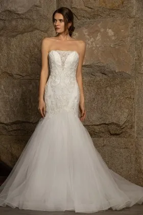 classic strapless trumpet beaded lace tulle wedding dress