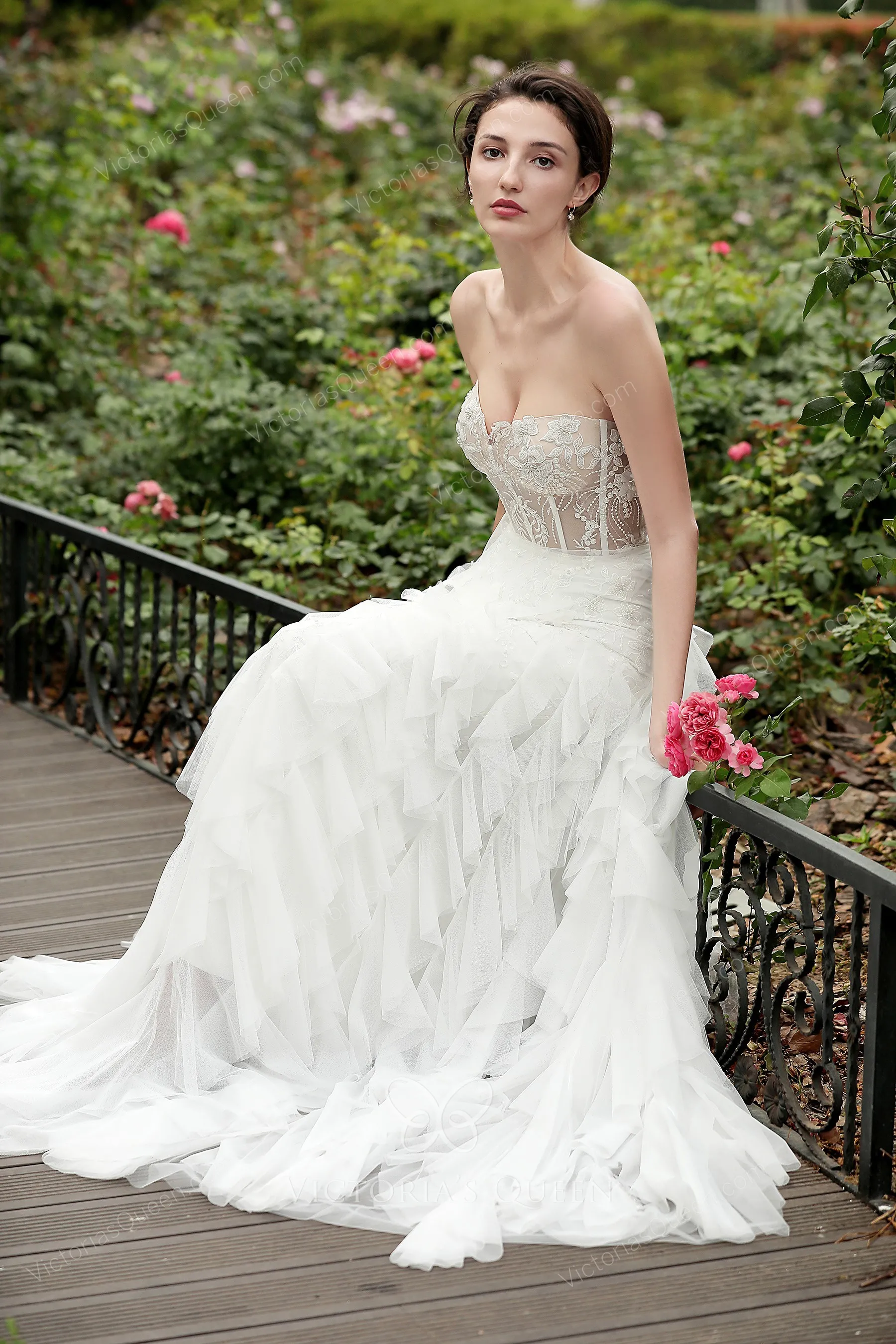 Alluring Flower Lace 2 in 1 Sheath Spring Bridal Dress - VQ
