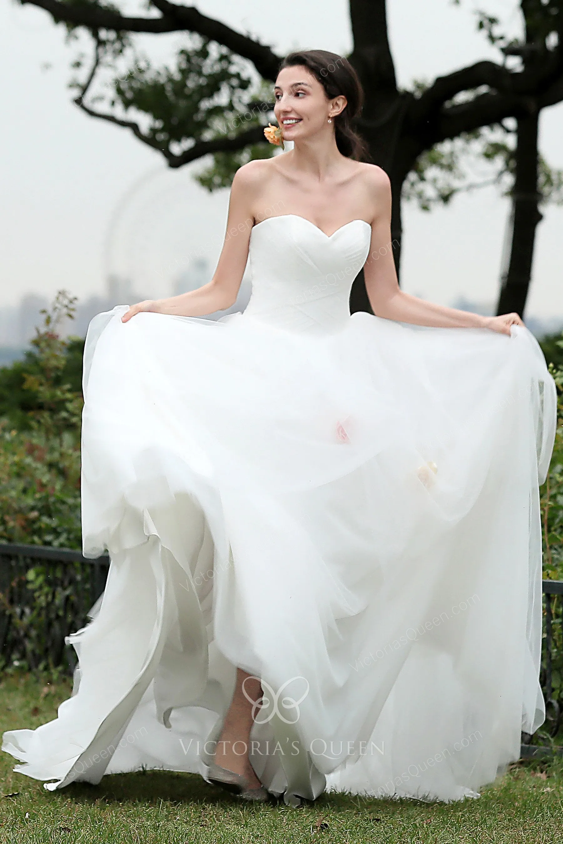 Cute Pleated Tulle Puffy Wedding Dress with Rose Flowers VQ