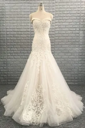 Glamourous Pearls and Lace Appliqued Ivory Tulle Strapless Trumpet Wedding Dress
