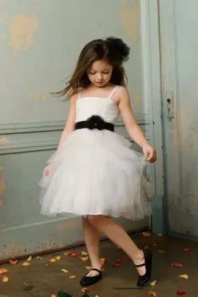 Ivory Tulle Spaghetti Strap A line Knee length Flower Girl Dress