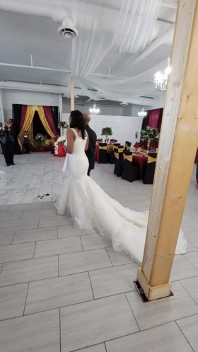 Was not exactly like the pic but very close and still a gorgeous wedding dress
